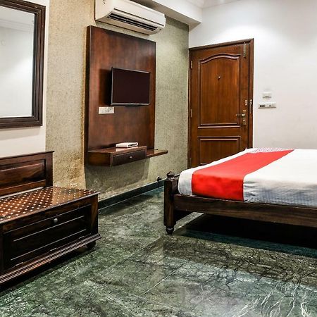 Oyo 1681 Hotel Devansh Удайпур Екстер'єр фото